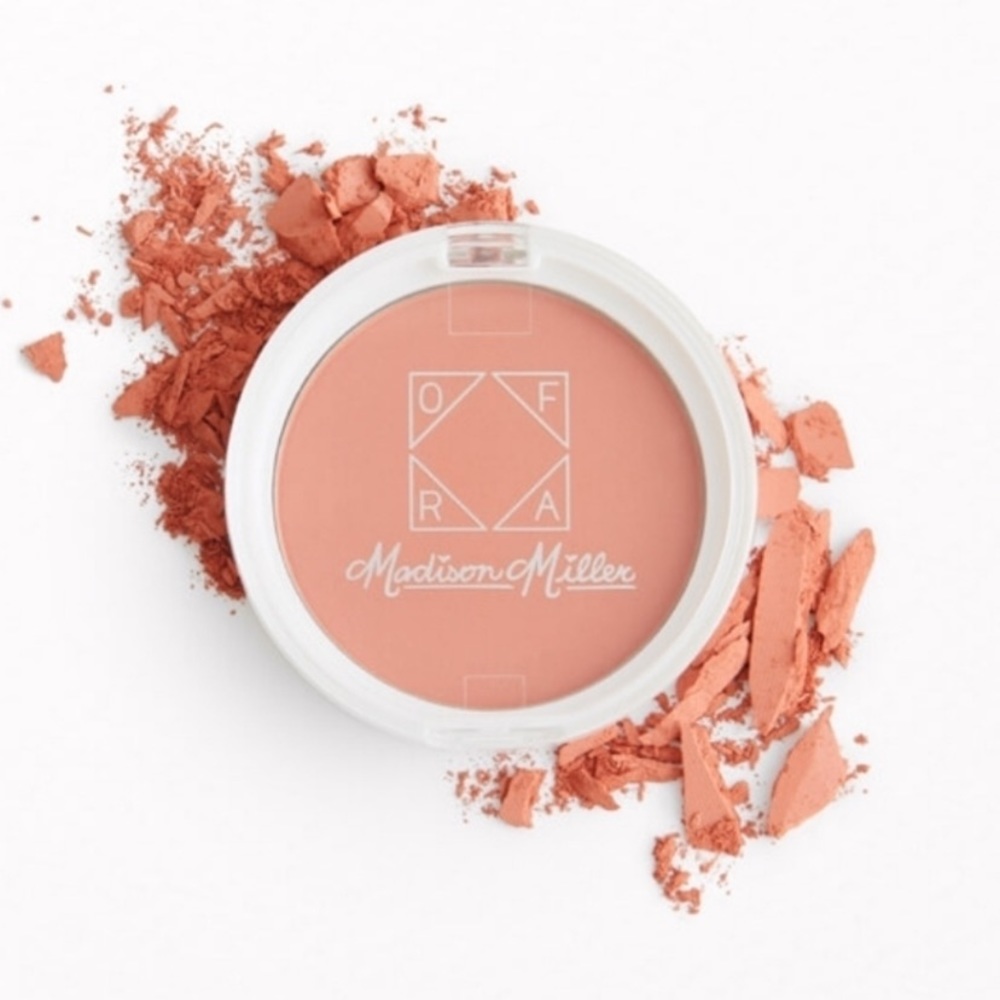 OFRA X MADISON MILLER 
Ollie Need is Love Blush 🔸